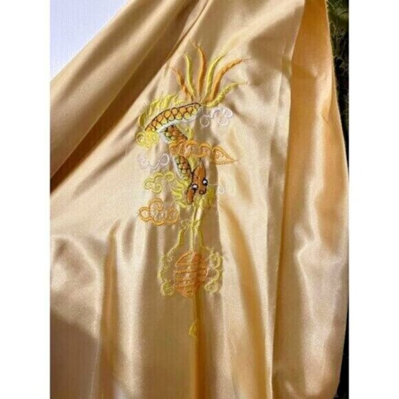 Vintage Silk Dragon Reversible Kimono Housecoat Robe Direct from Saigon Large - Picture 8 of 9